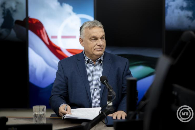 Orbán Viktor: itt a repülőrajt!