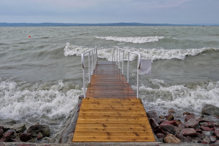 Balatonon volt a leglátványosabb a  tegnapi vihar