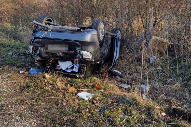 Balesetben meghalt egy fiatal nő Várpalota és Ősi között